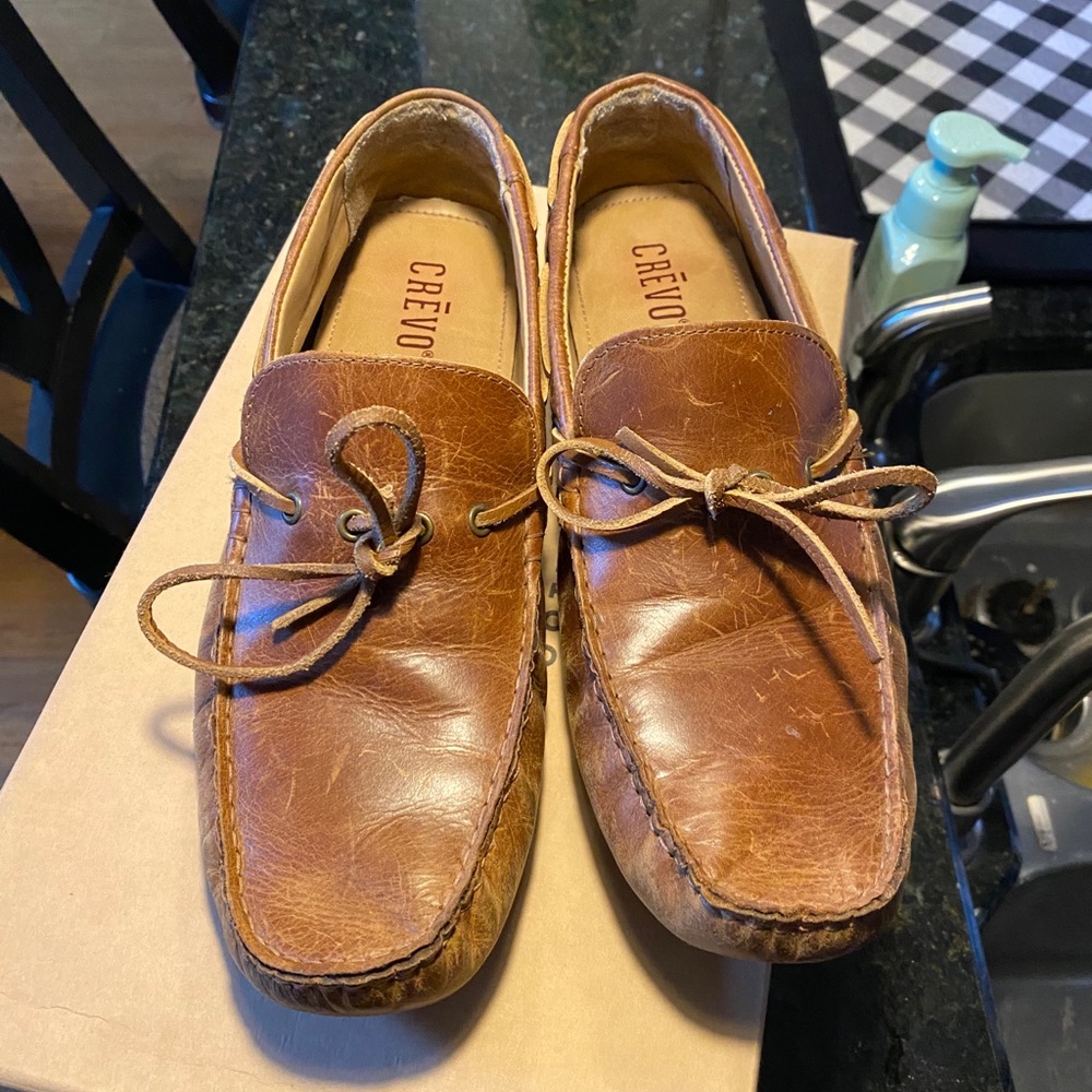 9.5 men’s Crēvo footwear loafer